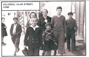 Moniek in Volozhin , Vilna Street 1938