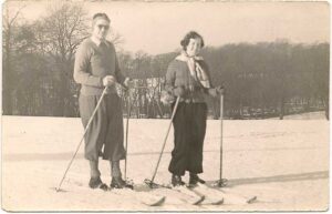 Henry skiing in Linn Park 1945