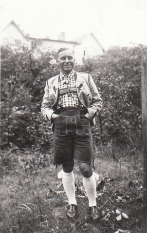 Mrtin Ansbacher wearing traditional Tracht clothing