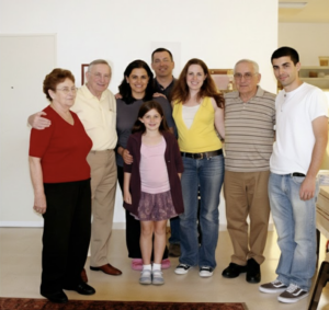 Moniek with Moshe's family in Kfar Saba , 2007.
